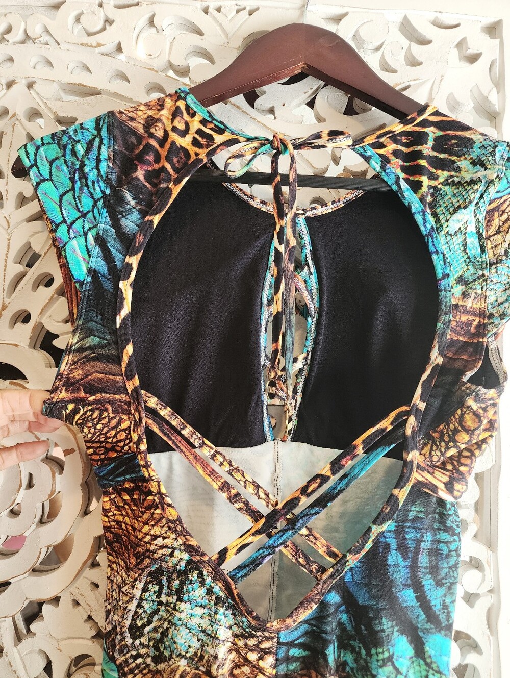 LURE FITNESS BRAZILIAN BODYSUIT ANIMAL PRINT CHEST PADDED CUTOUT SZ MEDIUM - Picture 2 of 15